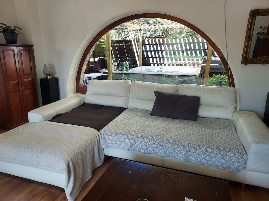 Appartement Loft Ravissant Avec Jacuzzi Et Parc à Orange  Extérieur photo